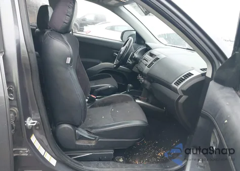 2010 Mitsubishi Outlander Xls z USA, uszkodzony, nr VIN JA4JS4AX4AZ002472